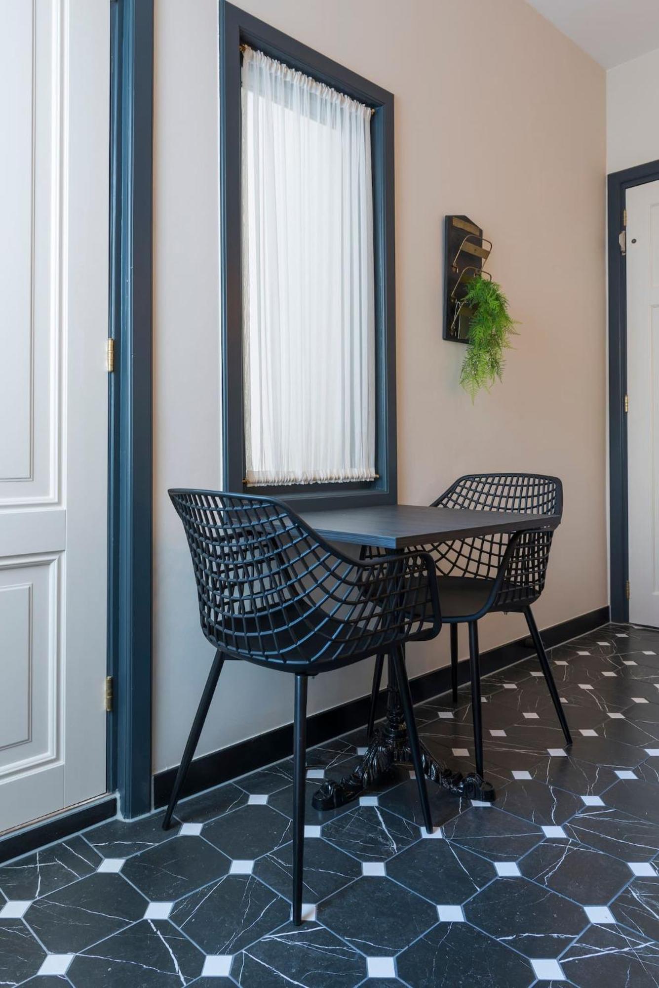 Petite Room With Wifi, Ac, And Shared Kitchen Tilburg Bagian luar foto