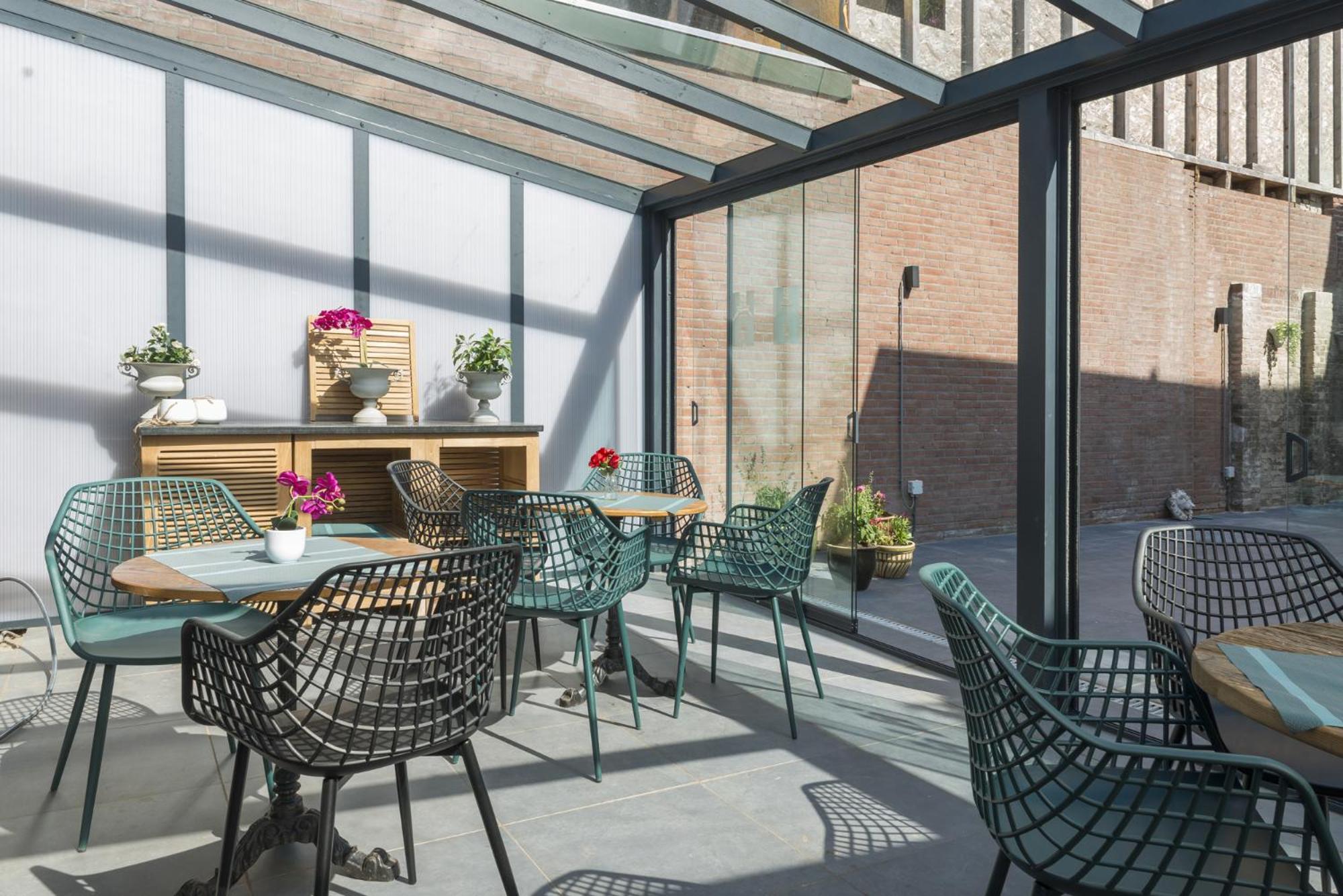 Petite Room With Wifi, Ac, And Shared Kitchen Tilburg Bagian luar foto