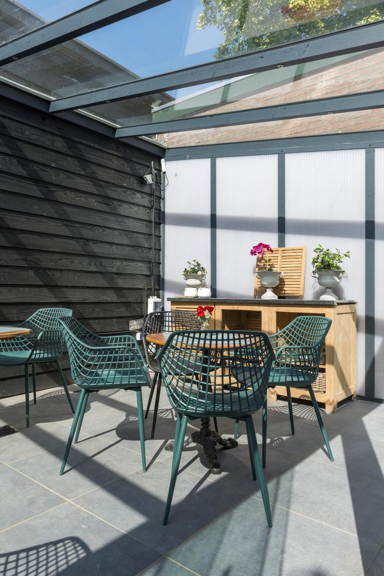 Petite Room With Wifi, Ac, And Shared Kitchen Tilburg Bagian luar foto