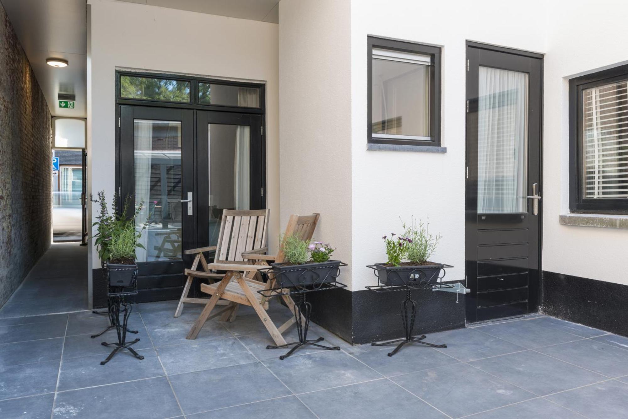 Petite Room With Wifi, Ac, And Shared Kitchen Tilburg Bagian luar foto