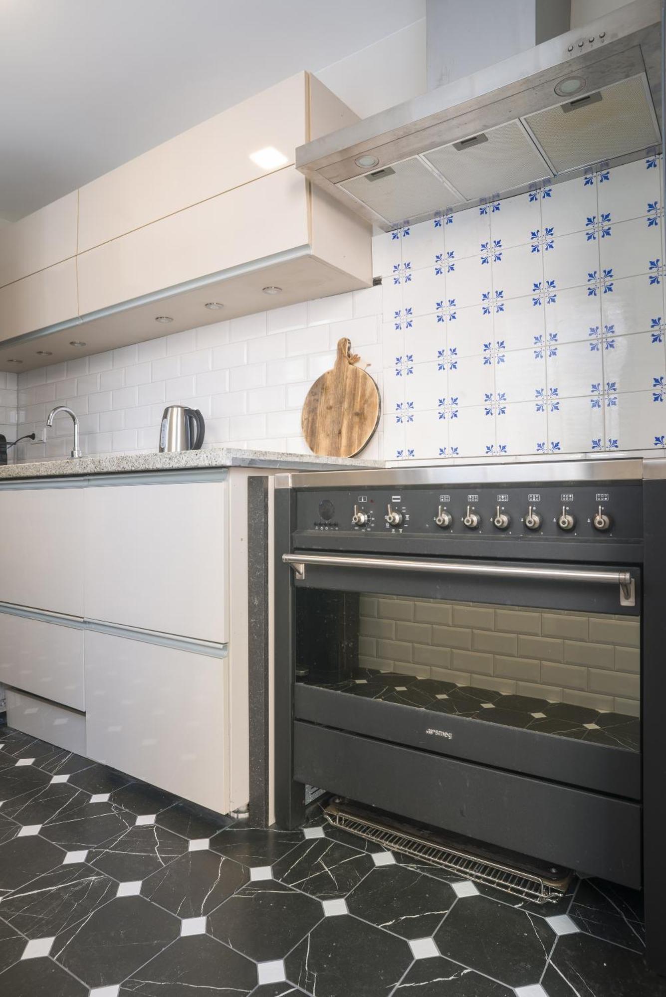Petite Room With Wifi, Ac, And Shared Kitchen Tilburg Bagian luar foto